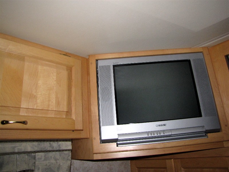 October 2 to 14, 2009 Duncan RV Repair in Elkhart, Indiana